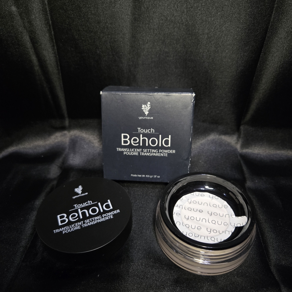 Younique Touch Behold Translucent Setting Powder